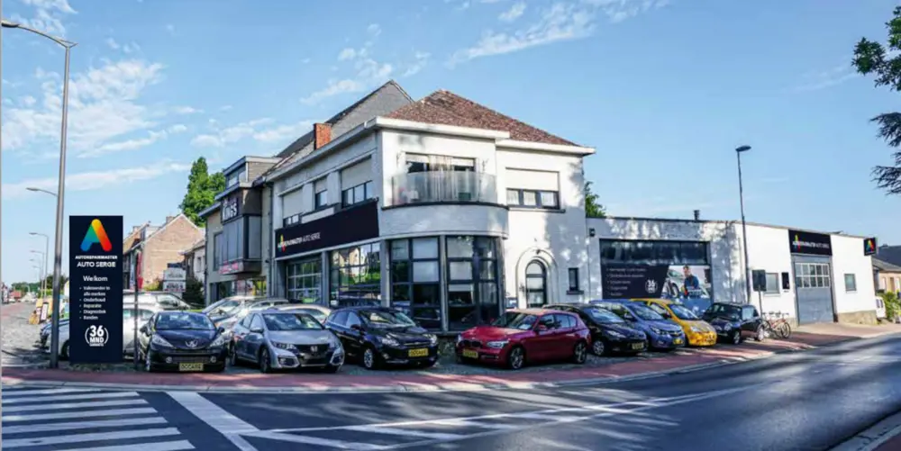 voorgevel Auto's Serge