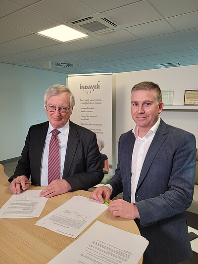 Paul De Bruycker (Indaver) Steven De Laet (InOpSys) 