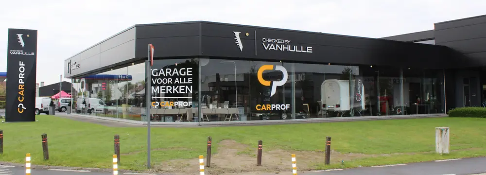 front Vanhulle met logo's