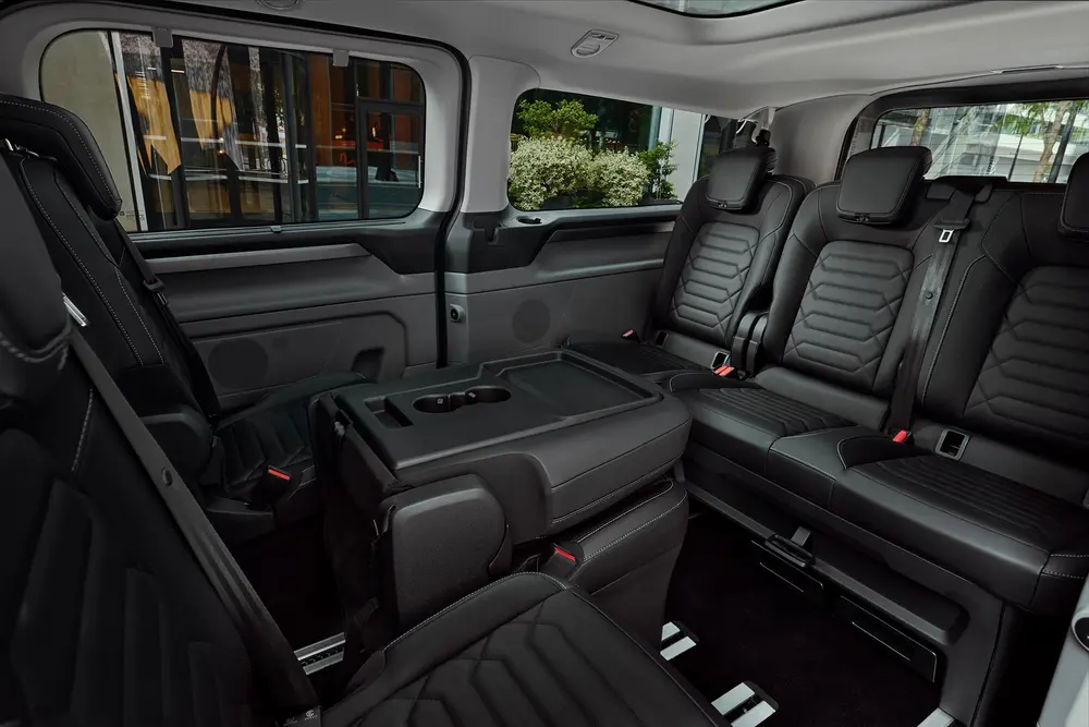 Ford Tourneo Custom 4