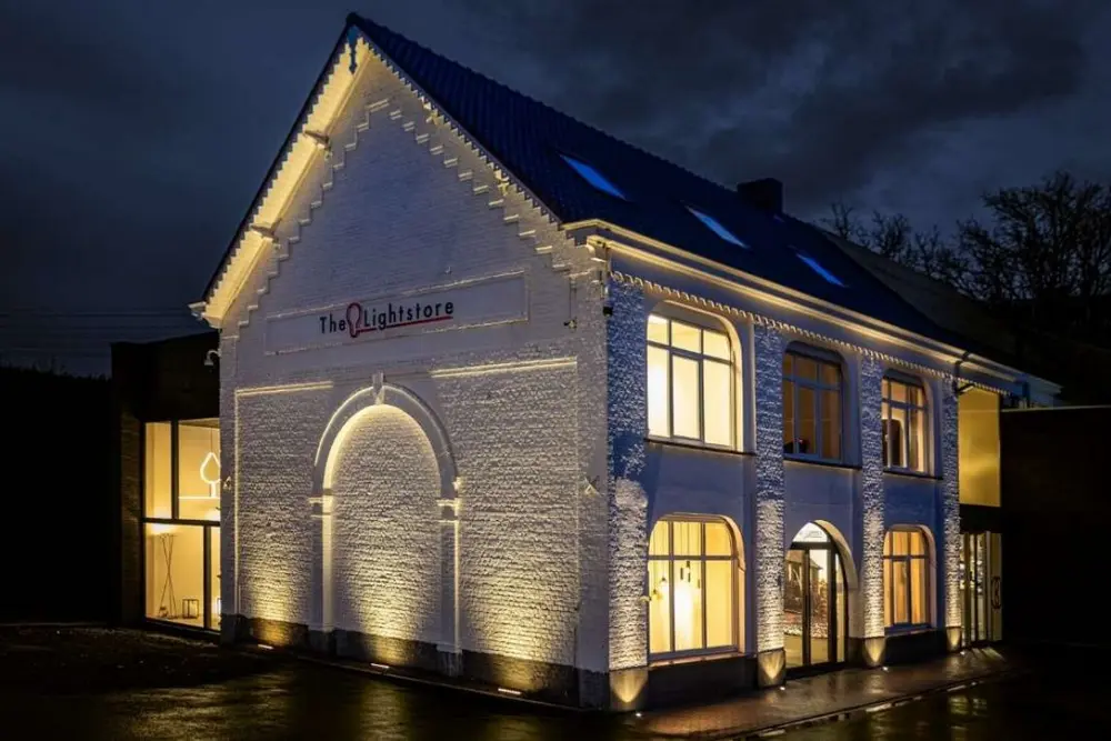 Opdrachtgever Rik Leenknegt en ontwerp Luk Anseeuw