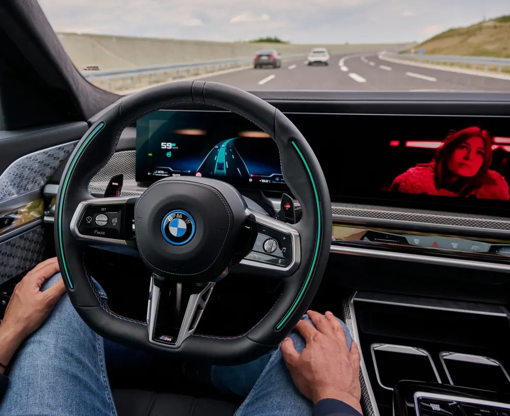 BMW Group zet nieuwe mijlpaal voor geautomatiseerd rijden