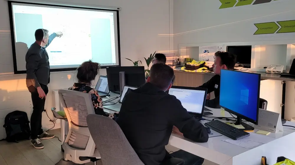 Per lessenreeks worden er slechts een zestal cursisten toegelaten