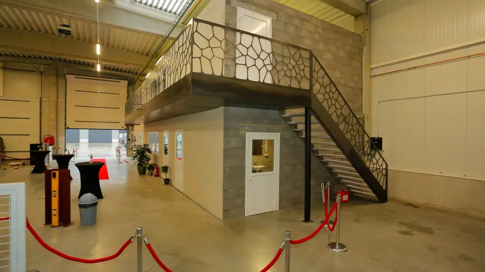 Onlangs verhuisde B.L.C. naar een nieuw pand in Schoten