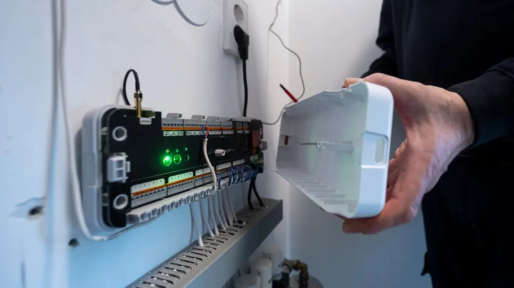 HCC100 multizoneregelaar Resideo