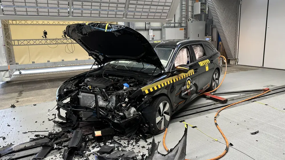Euro NCAP onthult de veiligheidsbeoordelingen van bekende automerken VW Passat