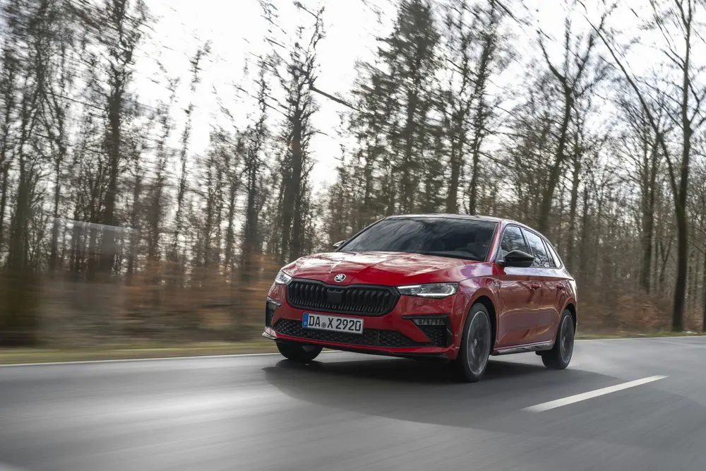 Škoda Scala 1.5 eTSI Monte Carlo 3