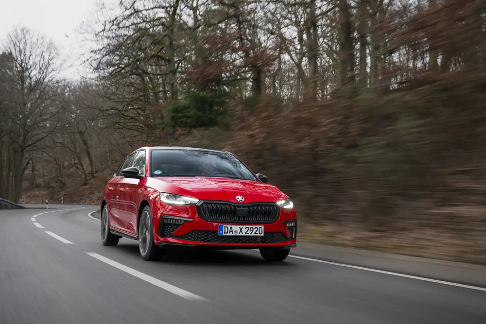 Škoda Scala 1.5 eTSI Monte Carlo 9