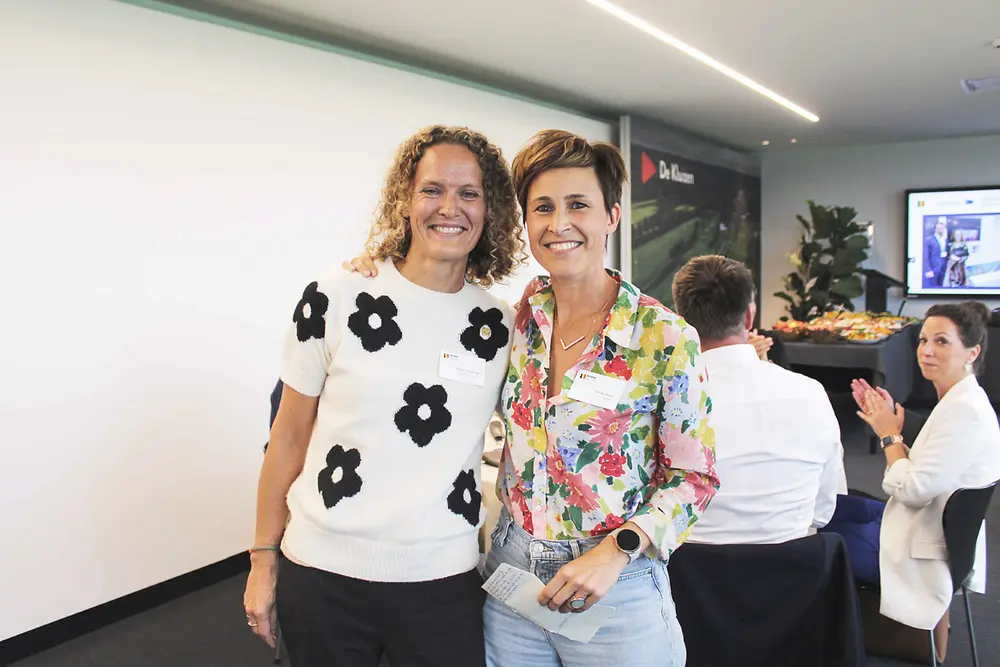 Kirsten De Dycker en Femke Helon