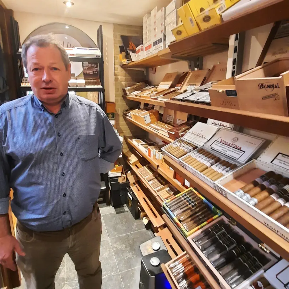 Gerry in zijn sigarenhumidor