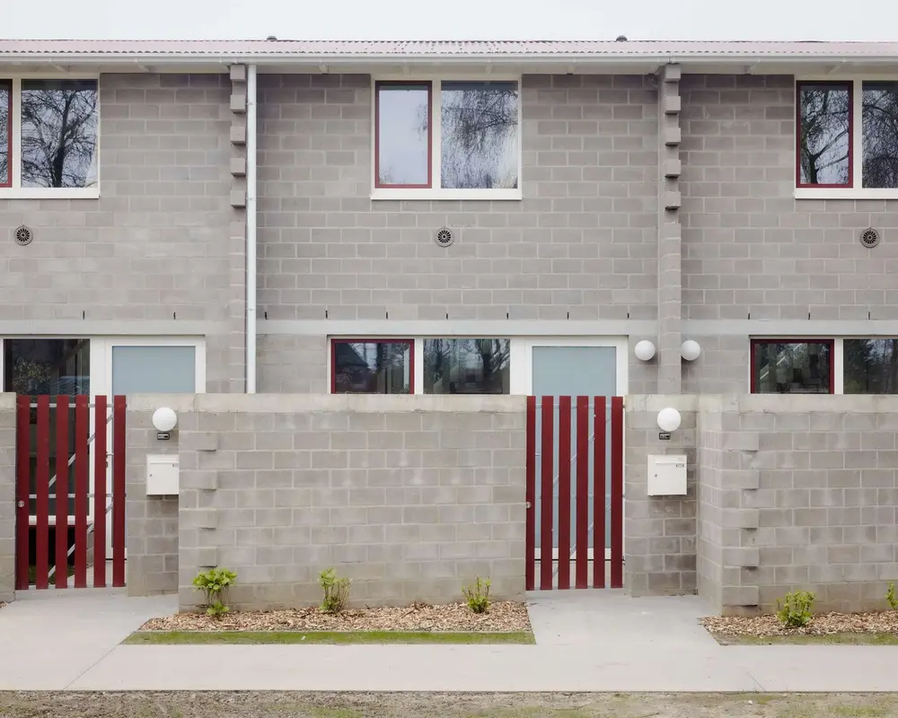 De robuuste woningen in Sint-Amandsberg. © Stijn Bollaert