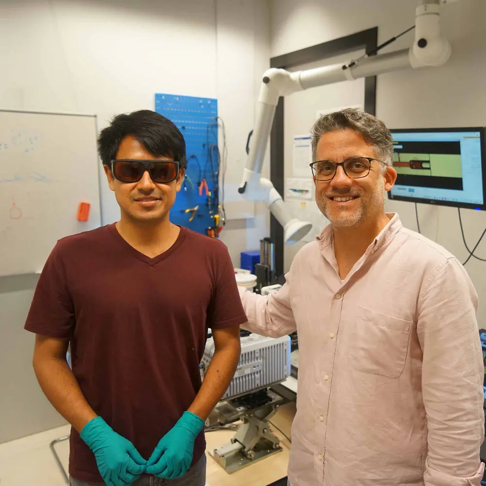 In het laboratorium met postdoc Ulisses Gutiérrez Hernández