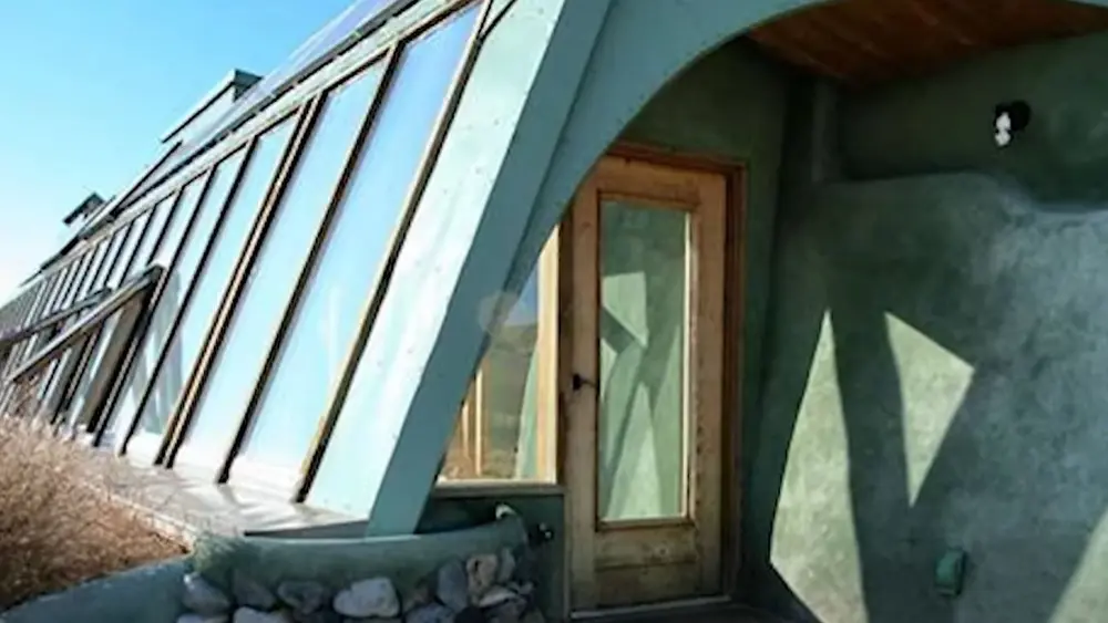 earthship beeldje