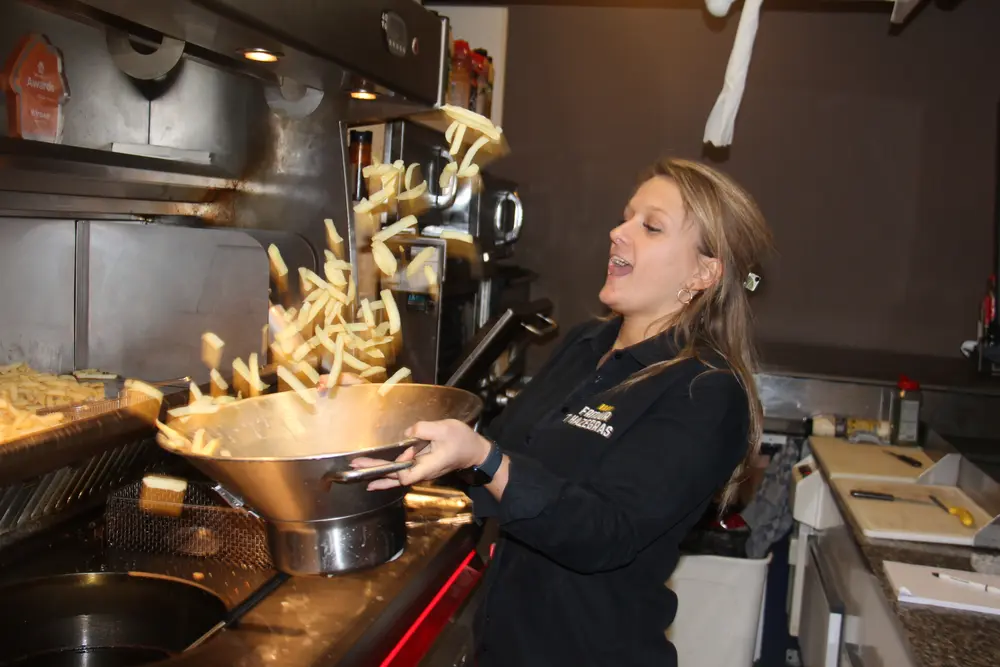 Frieten frituur Hazegras