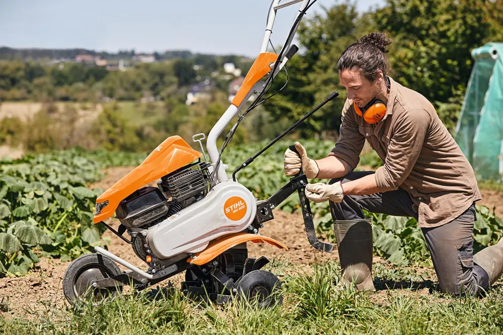 Stihl grondfrees schoonmaken