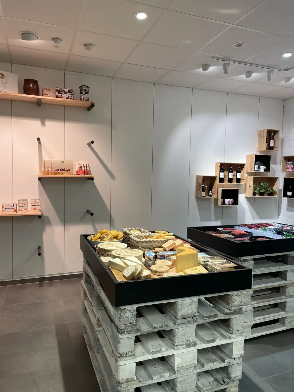 bezoek de showroom van Lunoo en ervaar zelf het verschil van de juiste verlichting voor het juiste product