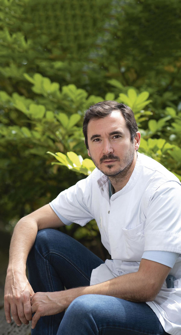 Dr. Julien Guiot