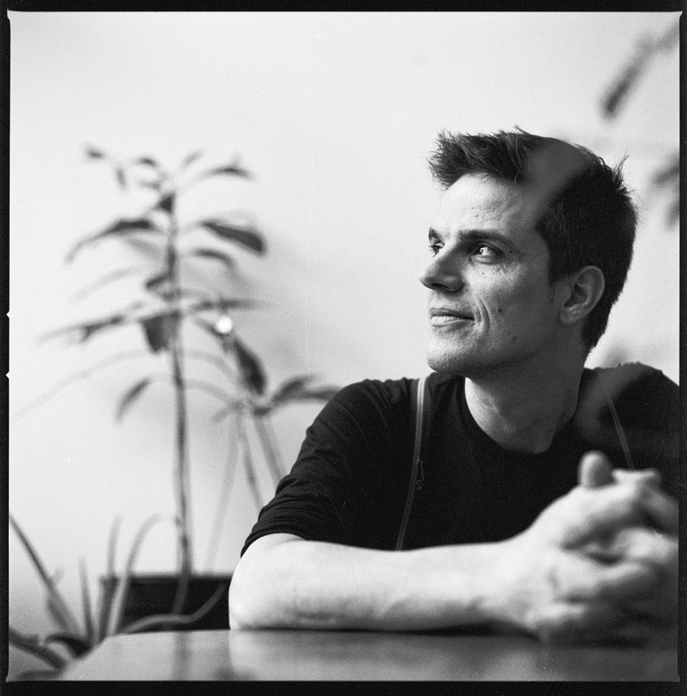 Kristof Bilsen draagt de film op aan zijn moeder, zelf overleden aan een vorm van dementie.