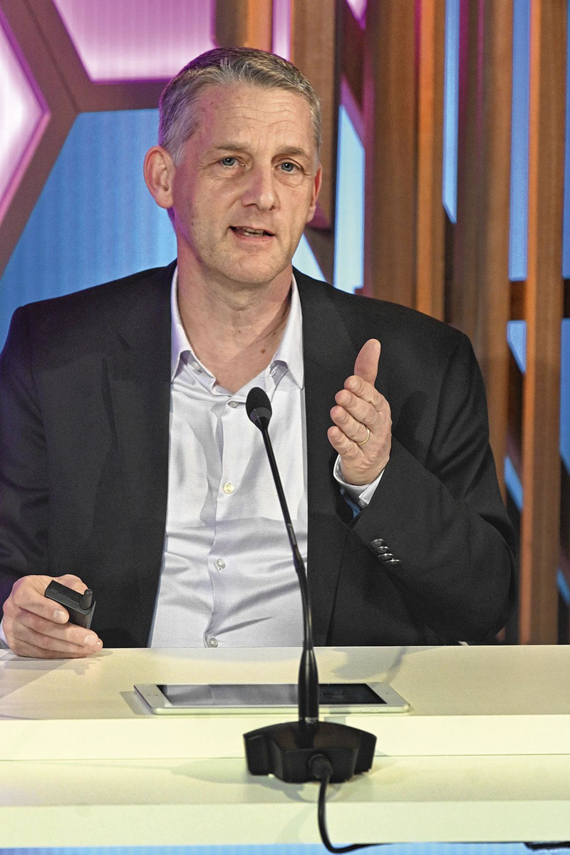 Prof. Bart Neyns, diensthoofd medische oncologie van het UZ Brussel.