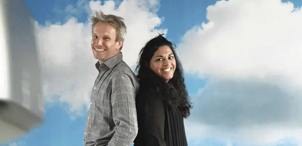 Prof. Lode Godderis en Shanti Van Genechten, resp. voorzitter en directeur van vzw Kinderwens.