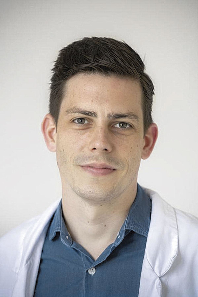 Dr Tim Van Damme