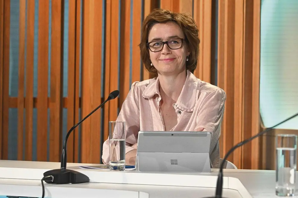 Dr. Annemie Rutten.