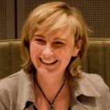 Minister Crevits op dezelfde lijn als studenten geneeskunde