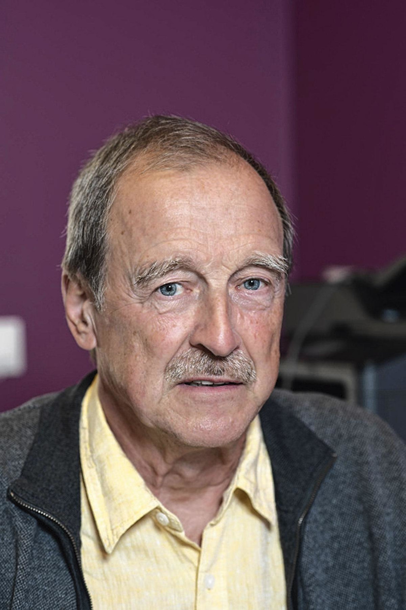 Dr Luc Herry