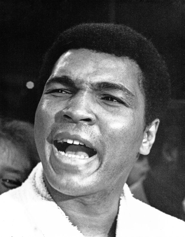 Mohammed Ali sur sa maladie de parkinson: "Ce n'est pas à cause de la boxe. C'est à cause de tous les autographes que j'ai signés."