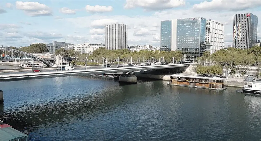 L'Adamant, un centre de jour original sur la Seine
