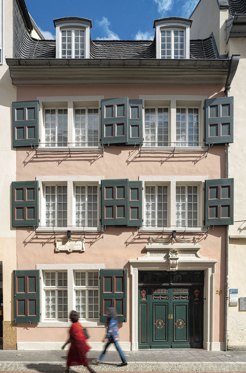 Beethoven-Haus, Bonn. De familie Beethoven woonde in feite in het schamele achterhuis.