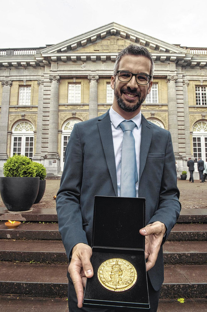 Cyril Corbet (UCL), laureaat voor de Farmacologieprijs.