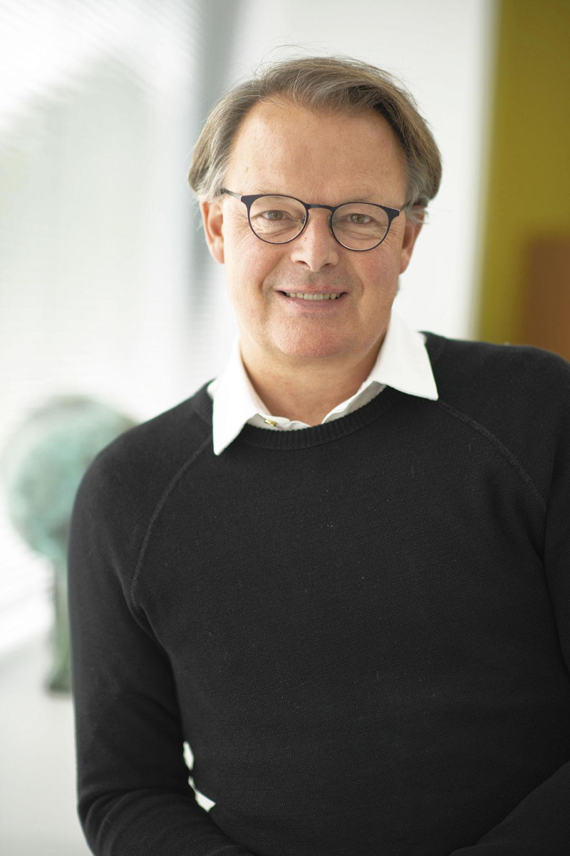 Prof. Bart Lambrecht: "Bij Covid-patiënten die uiteindelijk ARDS ontwikkelen, blijven de monocyten in een pro-inflammatoire toestand en produceren buitensporige hoeveelheden cytokines."
