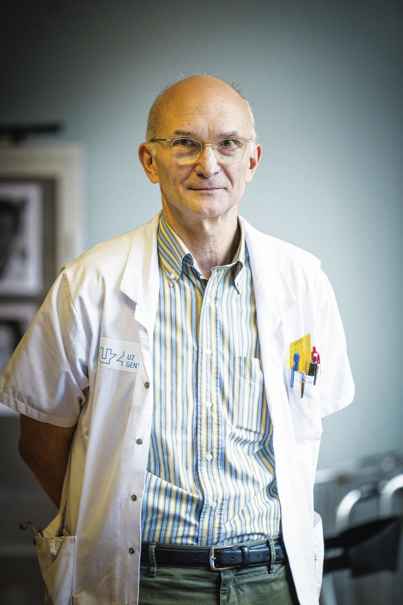 Dokter Mirko Petrovic: "Thuis praat ik nog Servo-Kroatisch met mijn vrouw en kinderen, maar de kinderen zijn echte Gentenaars".