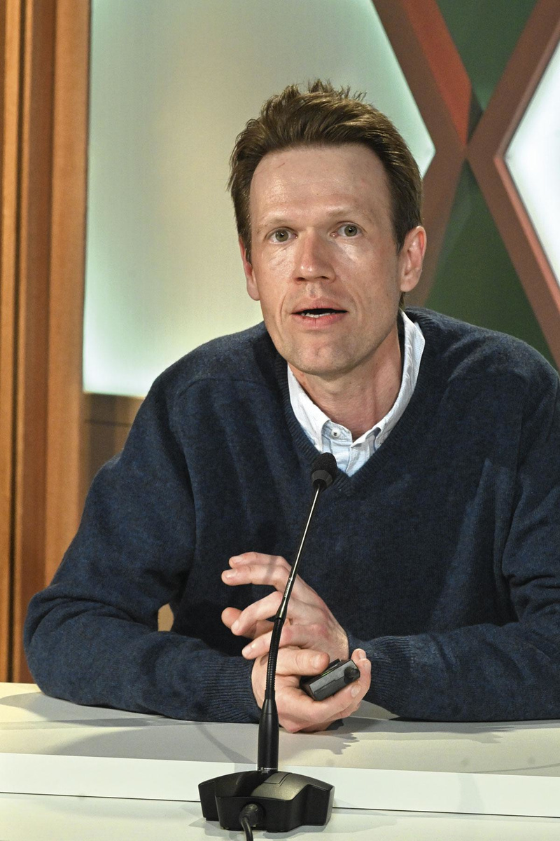 Prof. Christophe Deroose