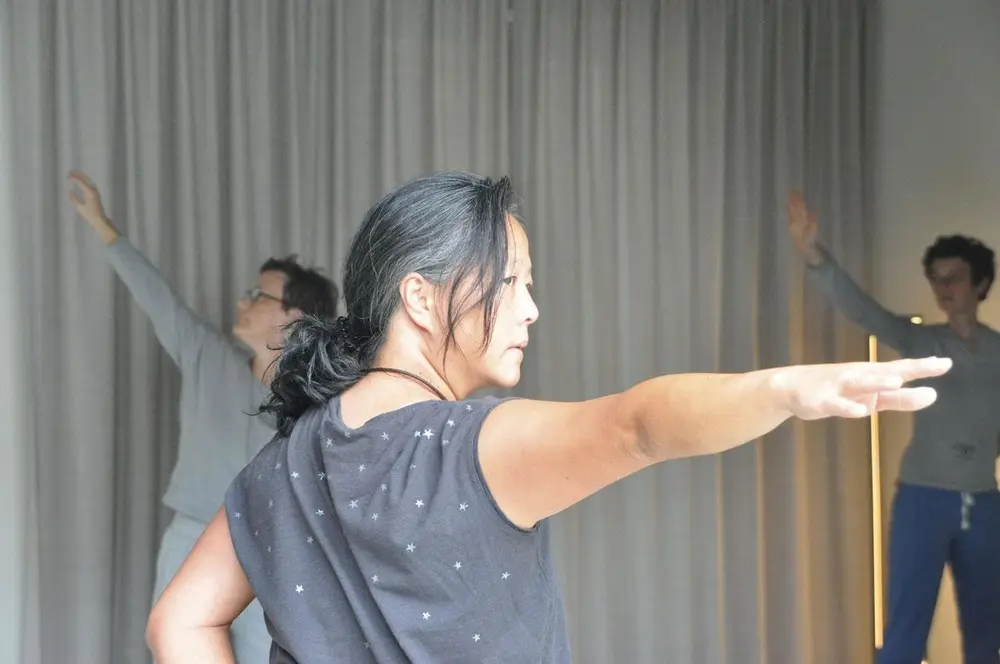 Veel aandacht gaat naar fysieke activiteiten, zoals bijvoorbeeld lessen tai chi.