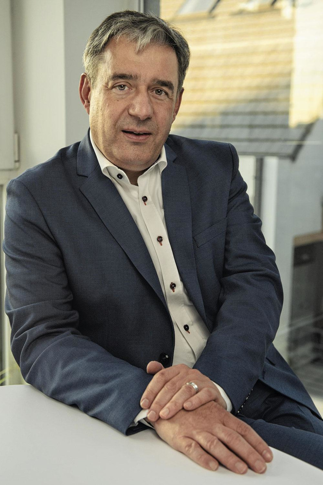 Marc Van Uytven: "We moeten de oefening maken waarbij ziekenhuizen als het ware de plaats zijn waar patiënten een zogenaamde 'pitstop' maken."