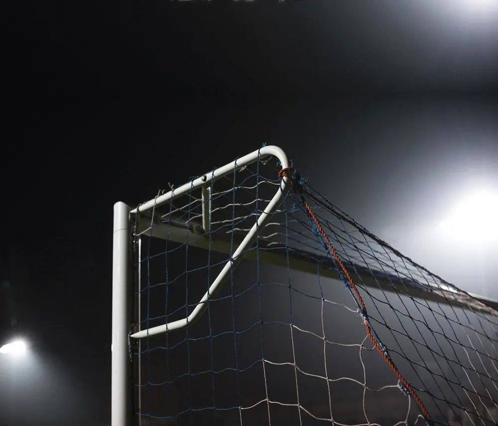 Beaucoup, dans un angélisme béat, véhiculent l'idée que les drogues de la performance sont inefficaces dans un sport collectif comme le football en raison des aspects techniques et tactiques qui le caractérisent.