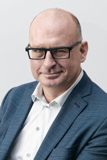 Waarom niet alles wat te maken heeft met volksgezondheid en internationale wetgeving opnemen in de paramedische opleiding? - Tom Auwers