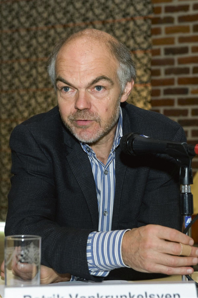 'De huisarts wil wel een VZP opstellen maar hij gaat ervan uit dat de patiënt hem daarover aanspreekt. De patiënt is van mening dat de huisarts het initiatief moet nemen' - dr. Patrik Vankrunkelsven