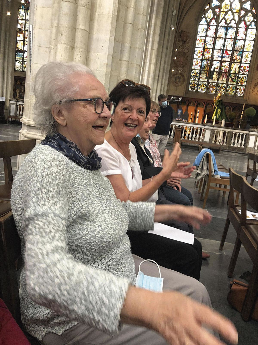 "Iedere persoon met dementie die wil meezingen heeft liefst een familielid naast zich."