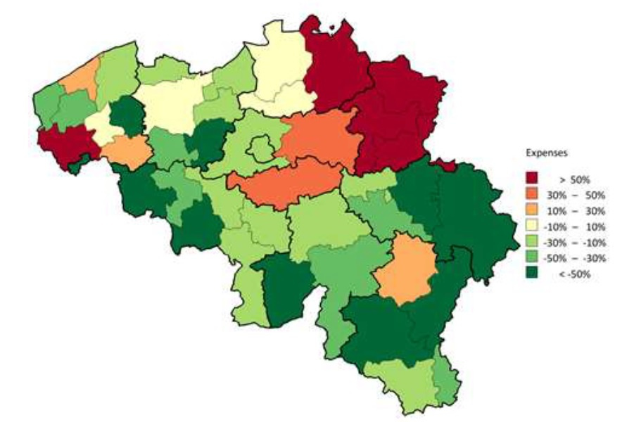 Kaart gebaseerd op het aantal uitgevoerde tests per jaar per 100.000 inwoners. De kleur geeft aan in welke mate het arrondissement afwijkt van het nationaal gemiddelde (zie legende).