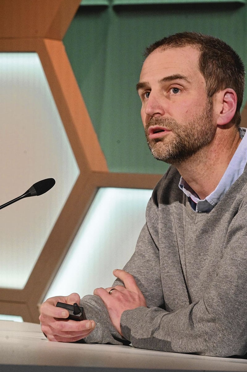 Prof. dr. Marc Van den Eynde.