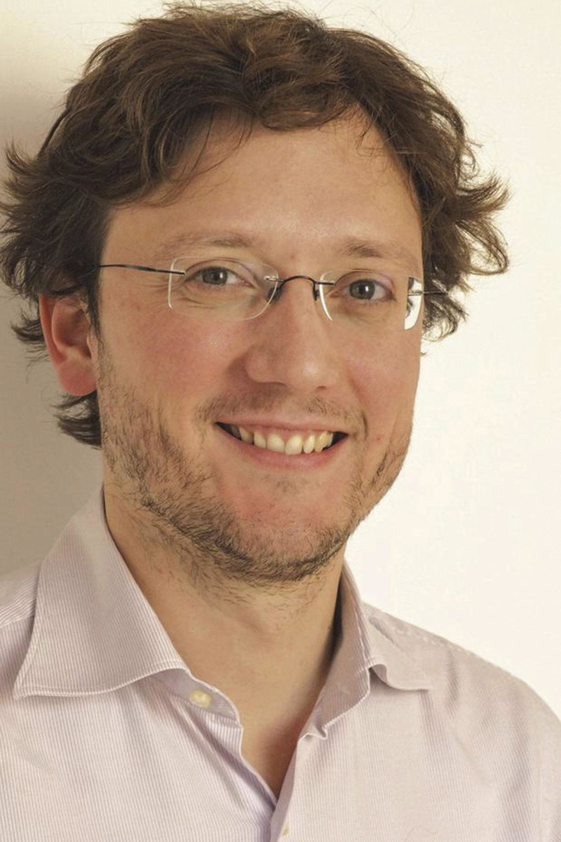 "Nous ne savons pas si le virus du Covid-19 attaque directement la matière cérébrale ou si c'est l'inflammation systémique qu'il provoque qui est à l'origine des lésions", commente le Dr Nicolas Dauby.