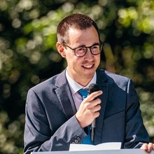 dr. Frederik Deman