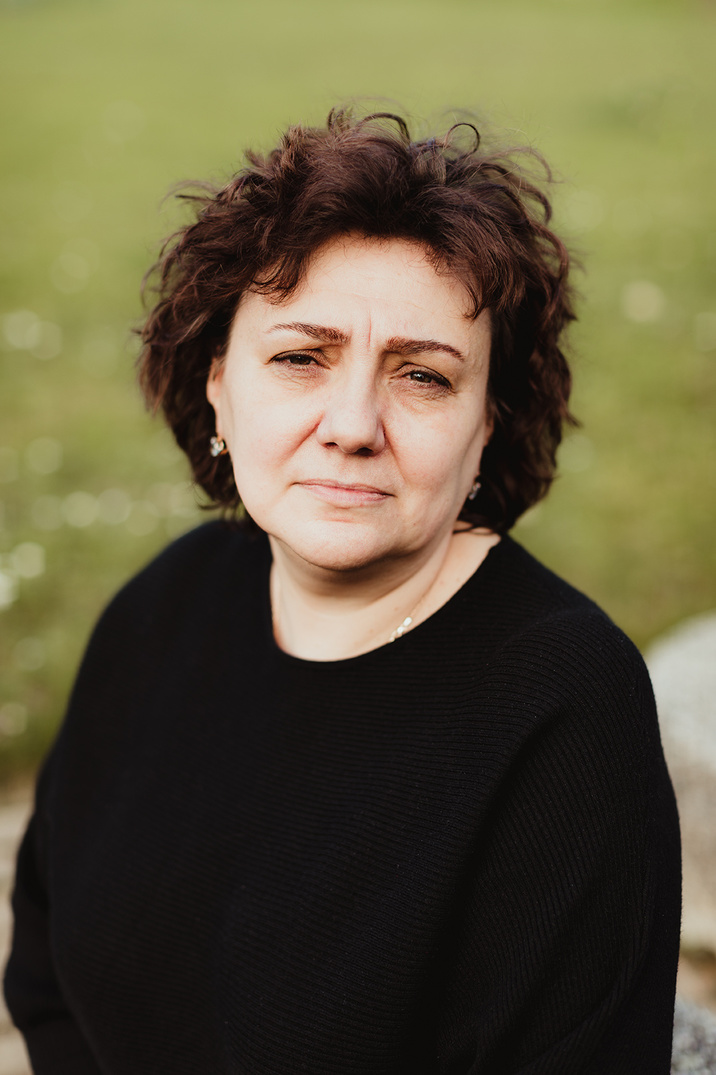 Ook de zoon van dr. Hanna Stelmakh, die in Oekraïne woont, is arts. Samen met zijn vrouw - ook legerarts - ontfermen ze zich over gewonden in schuilkelders. Ziekenhuizen werden gebombardeerd. 