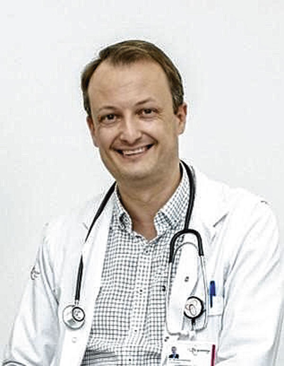 Dr. David Derthoo (AZ Groeninge)