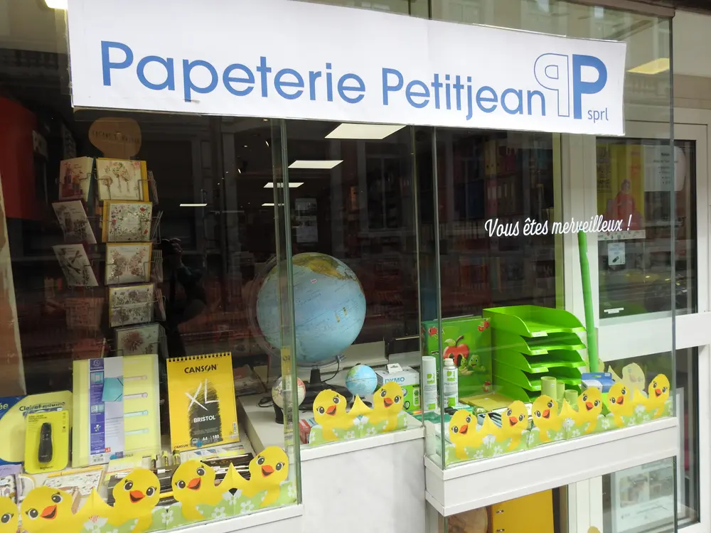 Paasvitrine bij petitjean
