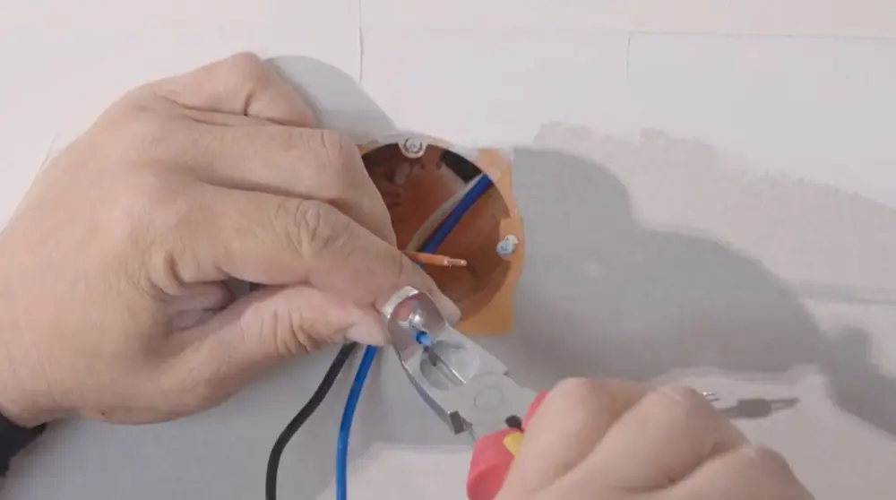 thermostaat aansluiten 1