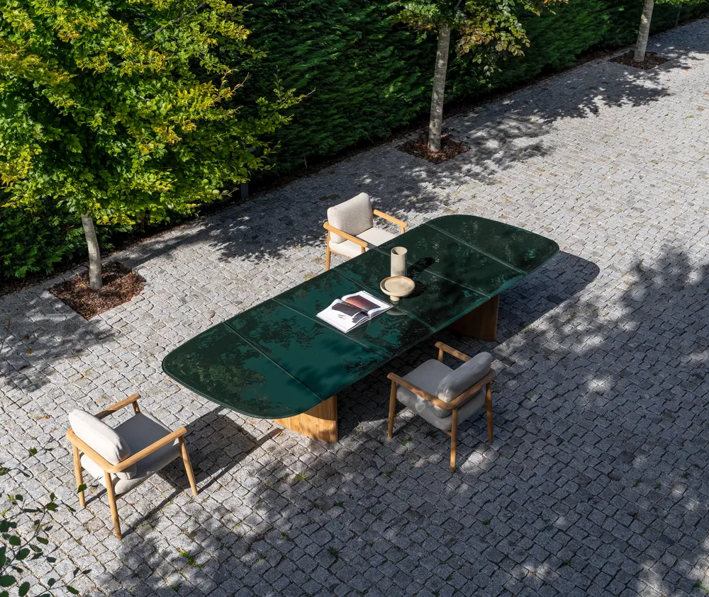Tafel met stoelen